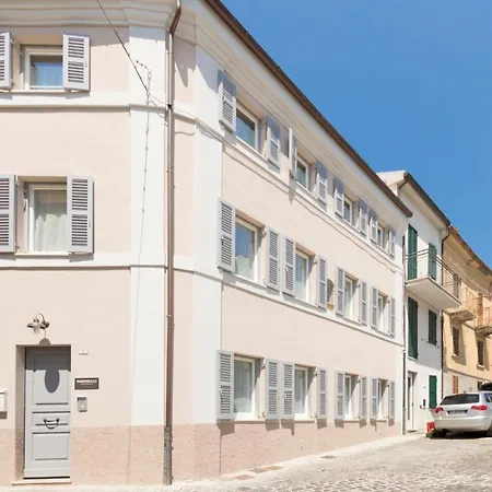 Marinelli - La Madonnina 公寓