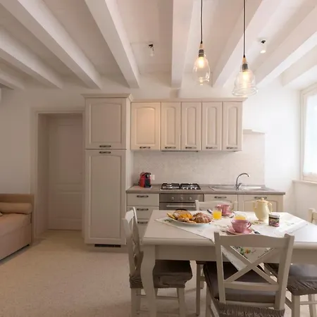 Marinelli - La Madonnina Appartement *